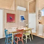 Holiday home Lovely In With Kitchen *