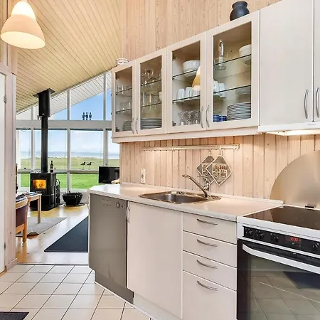 Lovely In With Kitchen