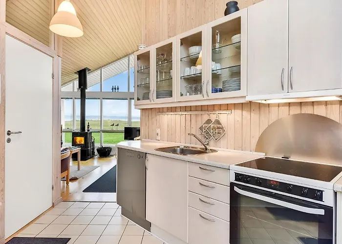 Lovely In With Kitchen