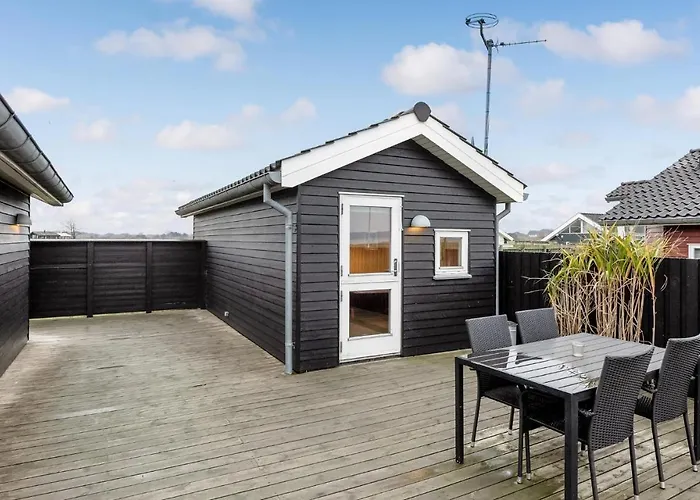 Vakantiehuis Lovely In With Kitchen Fredericia