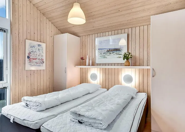 Lovely In With Kitchen